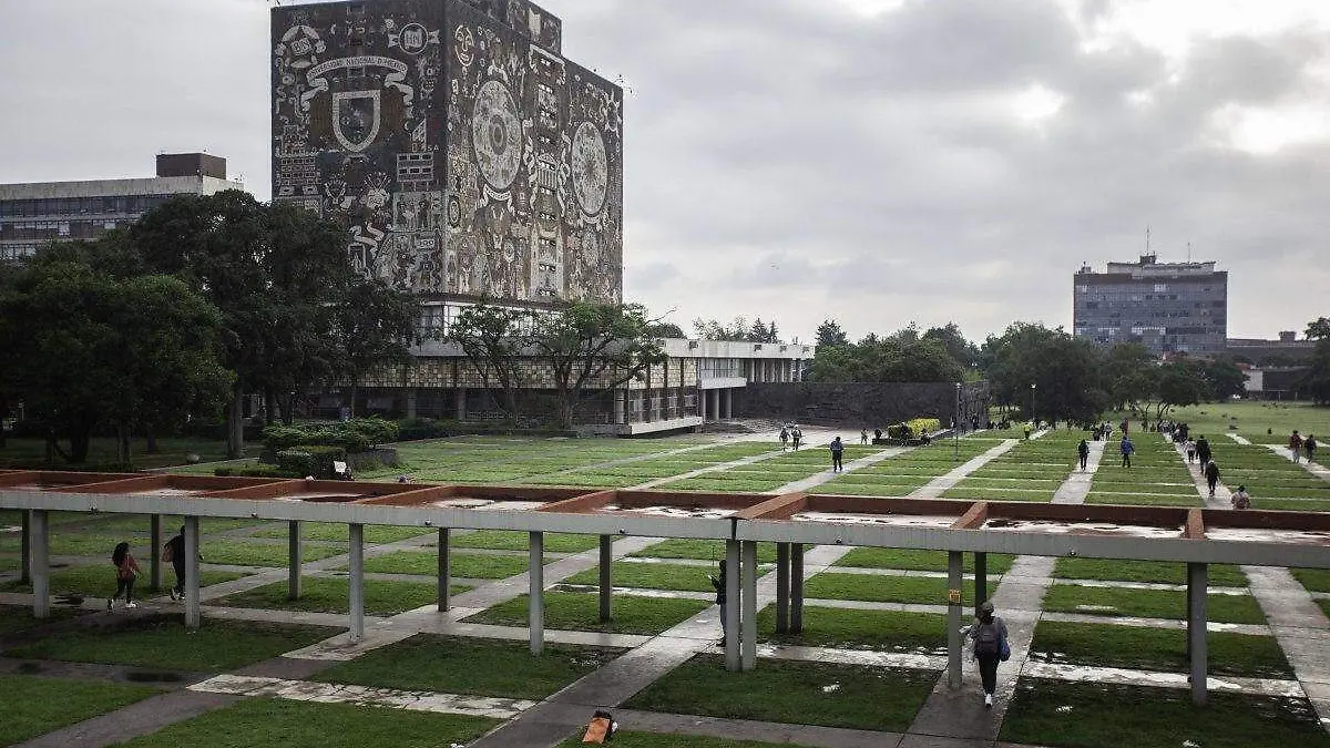 UNAM (2)